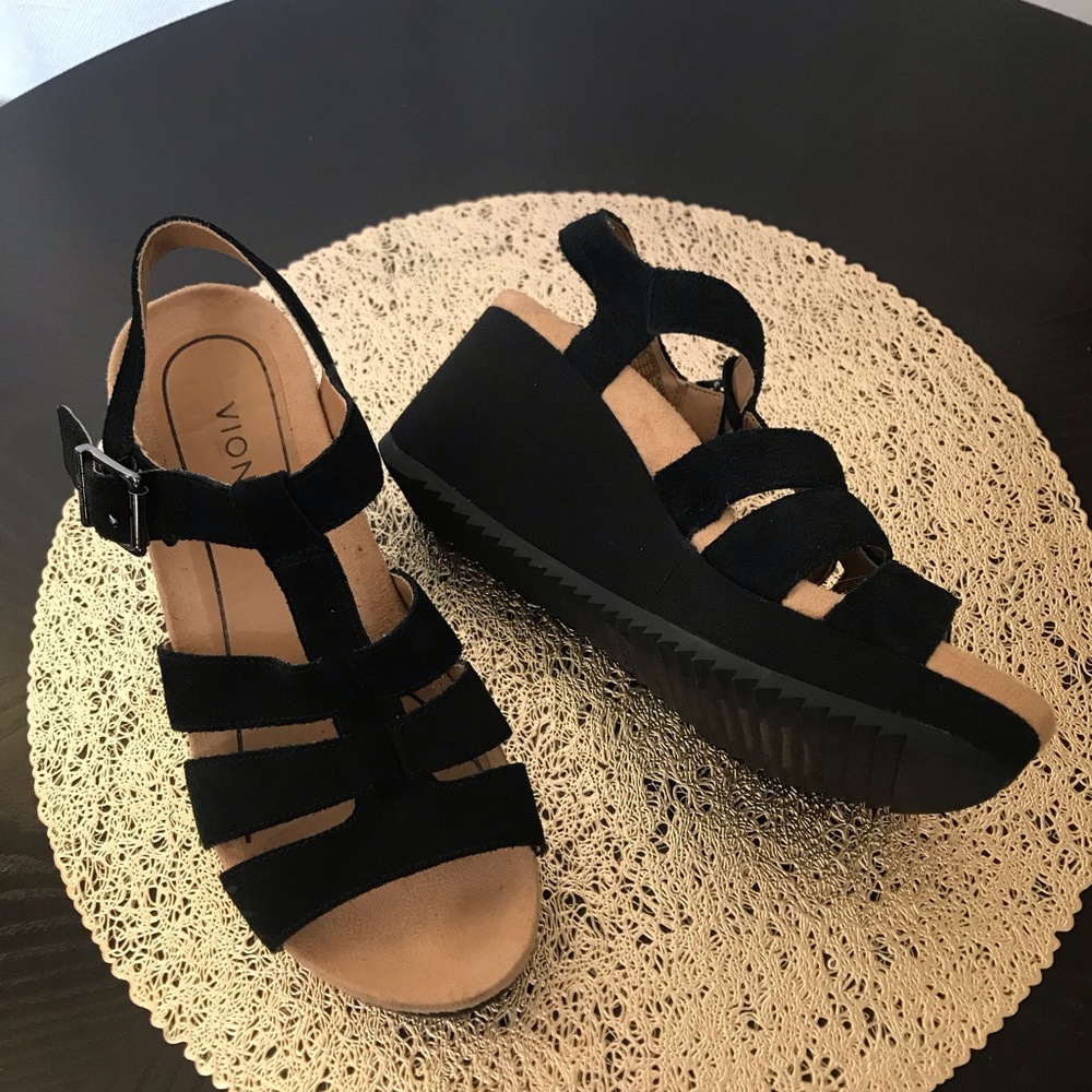 Vionic Wedge Sandals 8.5 Black Suede Arch Support